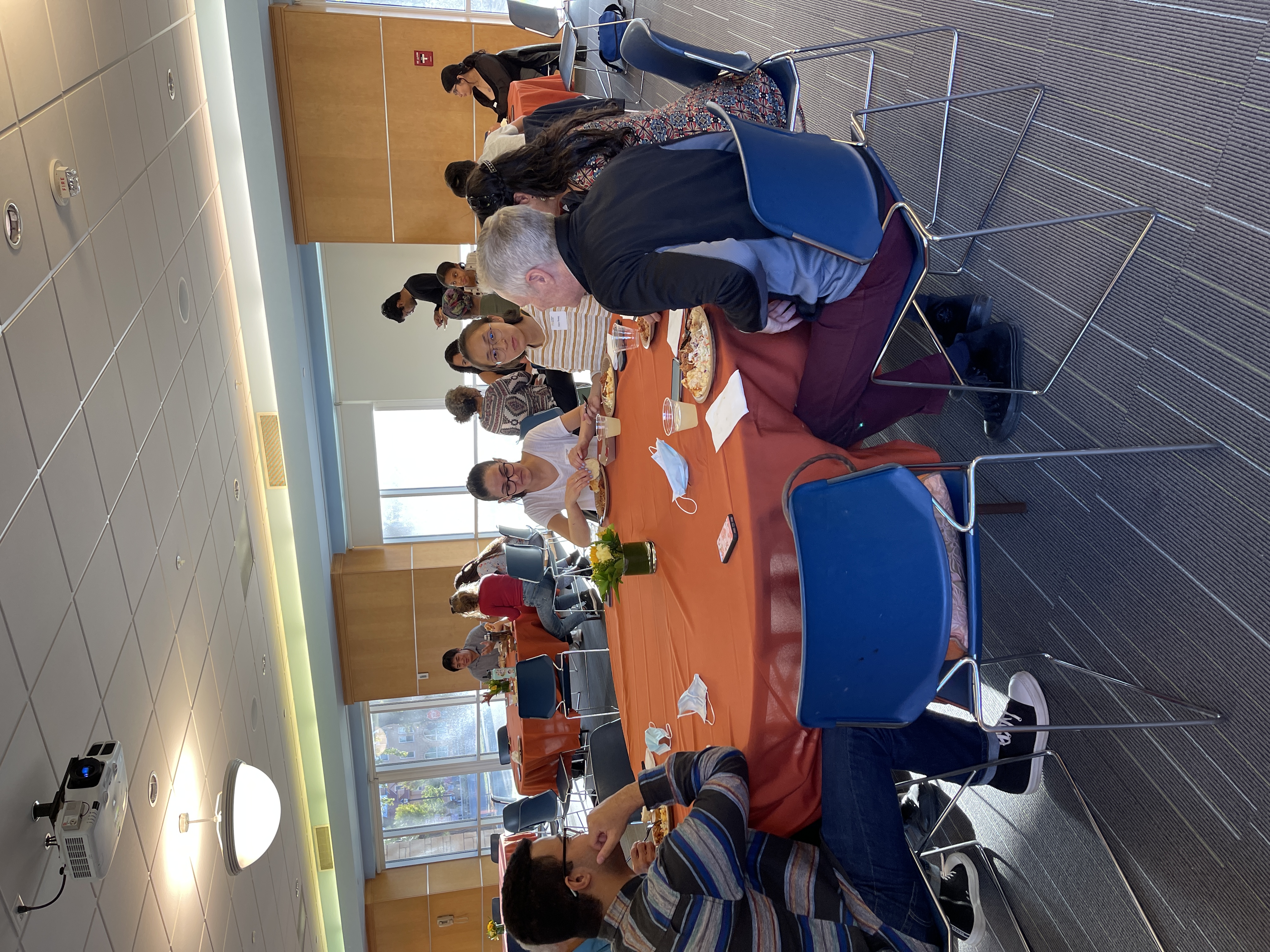 Homecoming Dinner for Students with Dean Dickey, October 2021 <span class="cc-gallery-credit"></span>